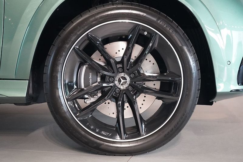 Mercedes-Benz GLE 450d 4M AMG, Nezávislé, Tažné - fotka 7 z 50