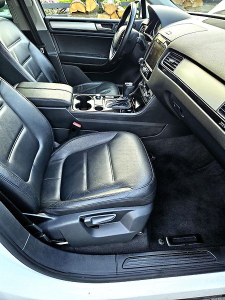 Volkswagen Touareg (2011) 3.0TDI, NOVÉ ROZVODY, TOP STAV - fotka 7 z 14