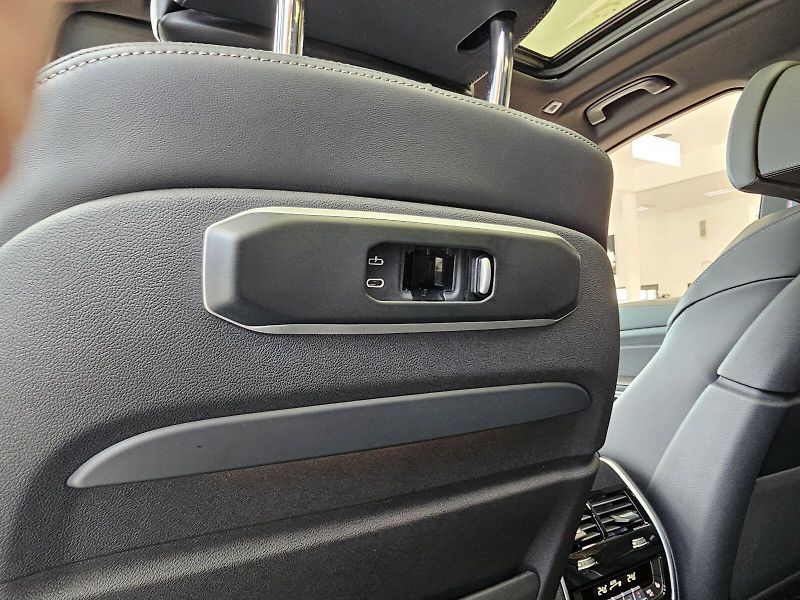 BMW X5 xDrive40d - fotka 18 z 36