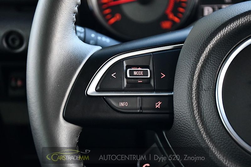 Suzuki Jimny 1,5 GLX AUTOMAT, 4X4 LONG - fotka 25 z 48
