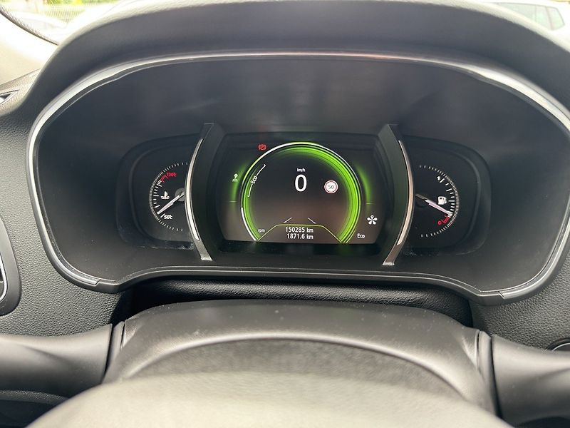 Renault Mégane (2016) 1.6dCi Bose Navi Polokůže - fotka 8 z 50