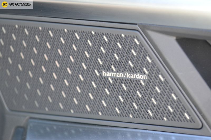 Renault Espace esprit Alpine full hybrid E-Te - fotka 17 z 73