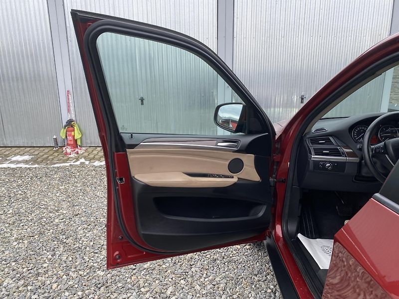 BMW X5 3.0TDi 4x4 235PS CZ TOP STAV!! - fotka 96 z 169
