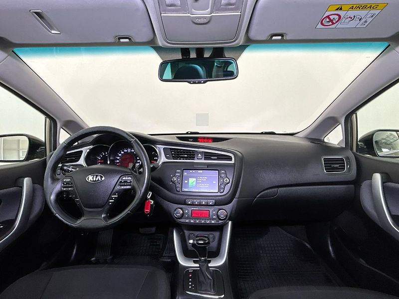 Kia Ceed Exclusive DCT - fotka 5 z 27