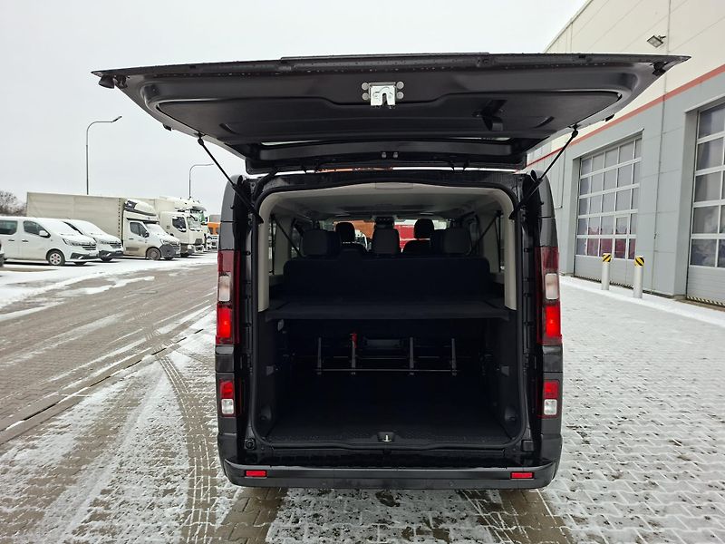 Renault Trafic (2025) COMBI L2H1, 8 míst, AT9 - fotka 9 z 22