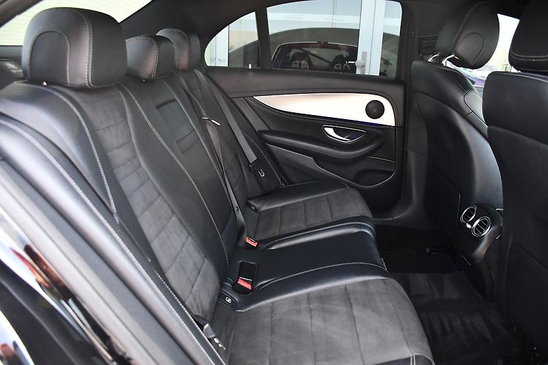 Mercedes-Benz Třídy E 350D AMG K360° HEAD-UP - fotka 16 z 51