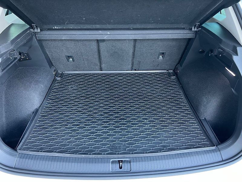 Volkswagen Tiguan Life  1,5TSI 110kW DSG - fotka 13 z 18