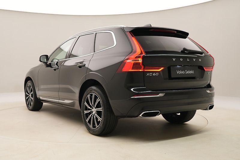 Volvo XC60 B5 AWD INSCRIPTION AUT  - fotka 11 z 51