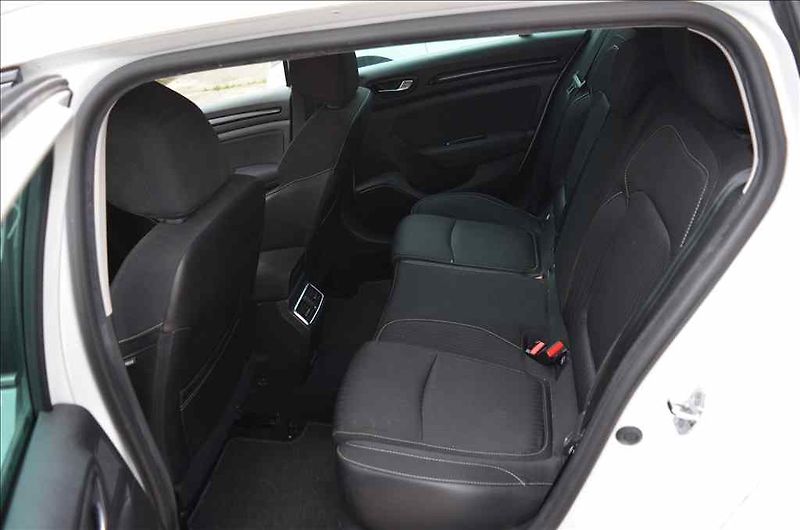 Renault Mégane (2016) GRANDTOUR 1,5 DCI - fotka 22 z 24