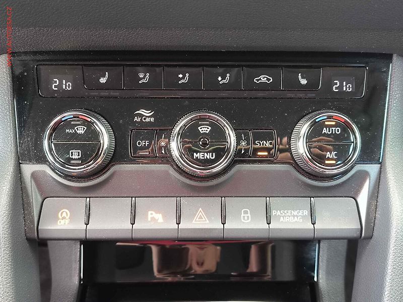 Škoda Karoq (2026) 2.0TDi 4x4 Top Selection, 1 - fotka 18 z 31