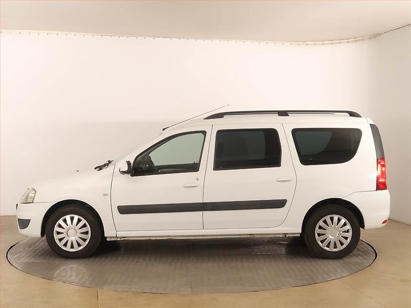 Dacia Logan (2012) 1.5 dCi - fotka 3 z 13