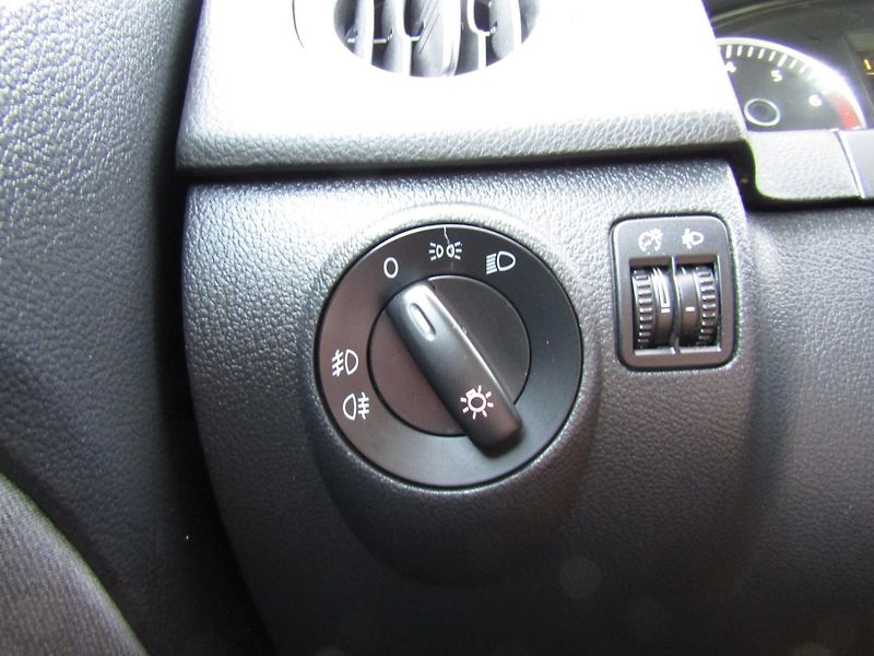 Volkswagen Golf Plus (2010) 1.4 16V 59kW - fotka 29 z 37