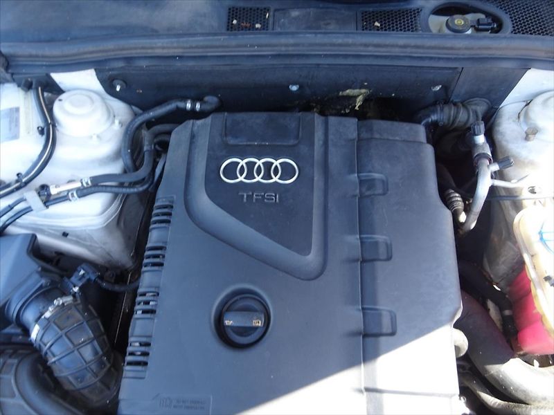 Audi A5 2,0 155 kW TFSi  S- Line - fotka 28 z 29