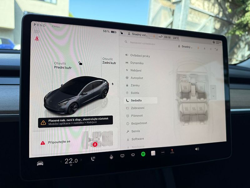 Tesla Model 3 Long Range AWD Tažné - fotka 21 z 38