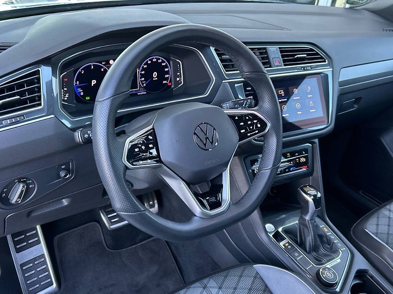Volkswagen Tiguan Allspace (2021) 2.0 TDI 7DSG 4MOTION R-Line - fotka 22 z 35