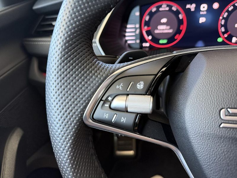 Škoda Octavia DSG 1,5TSi 110kW SportLine - fotka 20 z 26