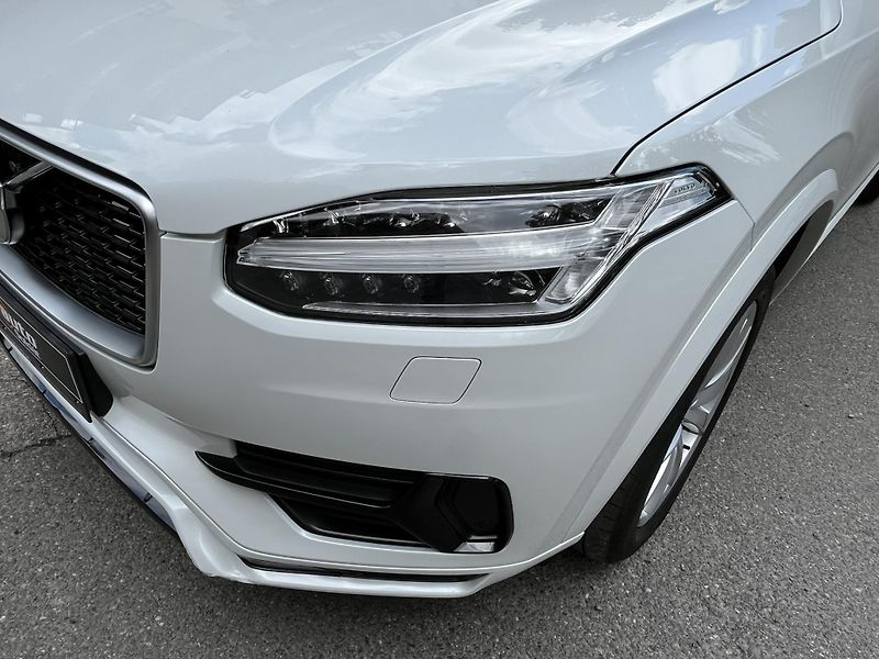Volvo XC90 (2019) D5 AWD R-DESIGN, 7 MÍST - fotka 38 z 44
