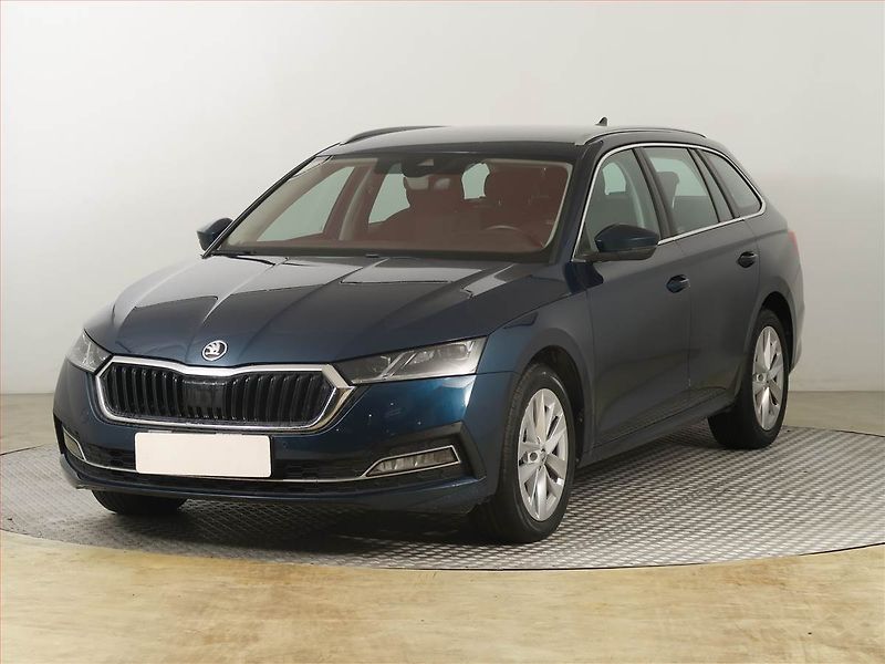 Škoda Octavia (2022) 2.0 TDI - fotka 2 z 27