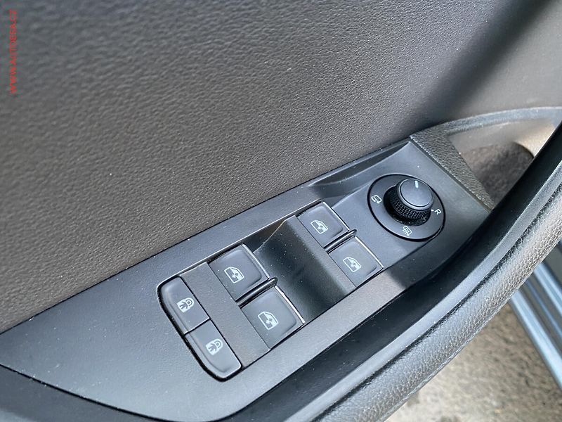 Škoda Superb (2019) 2.0 TDi 4x4, Style, DSG, - fotka 13 z 19