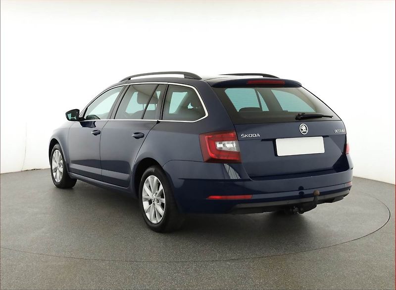 Škoda Octavia (2017) 1.6 TDI, Tempomat - fotka 4 z 14