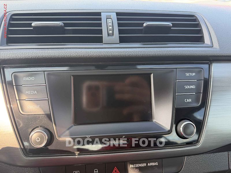 Škoda Fabia (2015) 1.4 TDi, ČR, AC, temp - fotka 13 z 17