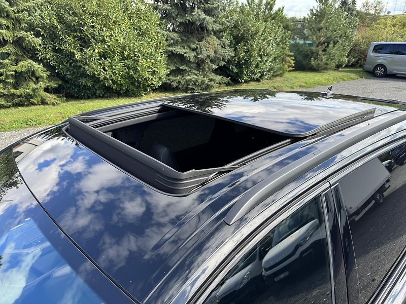 Audi SQ7 SQ7,373kw,7míst,ČR-1.maj. - fotka 48 z 51