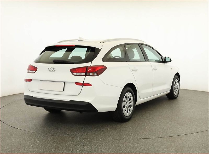 Hyundai i30 (2022) 1.5 DPI, Serv.kniha, Tempomat - fotka 5 z 17