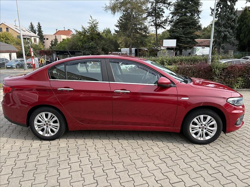 Fiat Tipo 1,4 i 16V Lounge - fotka 6 z 19