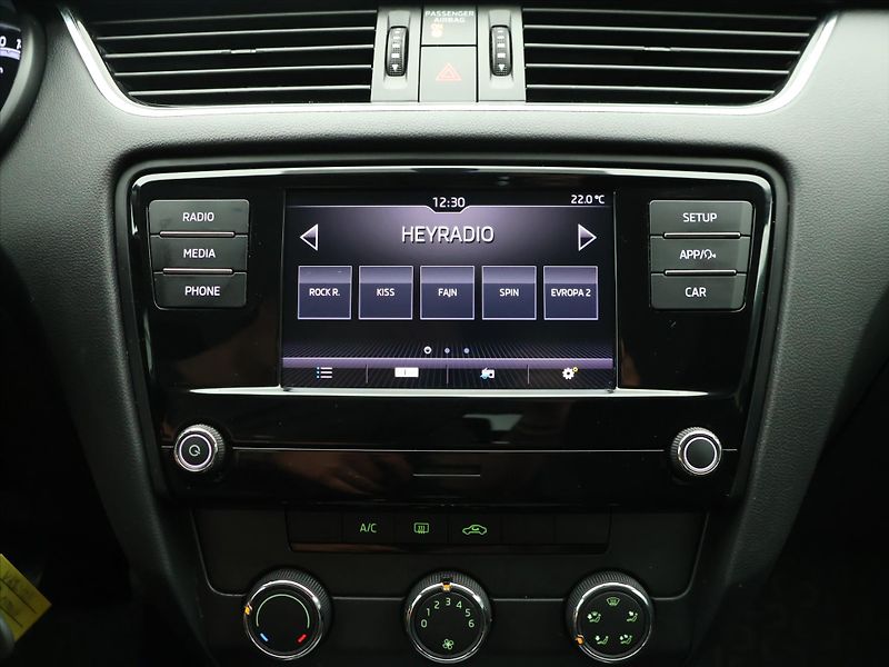 Škoda Octavia 1.6 TDI 85kW Ambition CZ - fotka 20 z 31