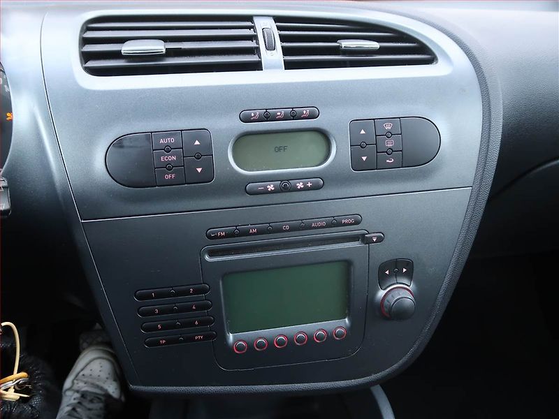Seat Leon (2006) 1.9 TDI, Eko.zaplacen, po STK - fotka 12 z 14