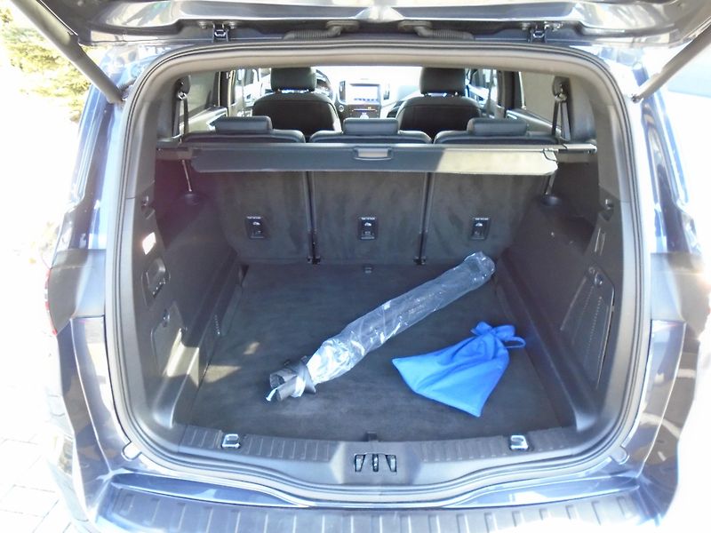 Ford S-MAX 2.0EcoBlue 140kW AWD ST-Line A - fotka 34 z 51