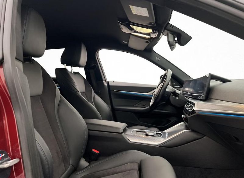 BMW i4 M50 xDrive GC 360kam Tažné LED - fotka 26 z 35