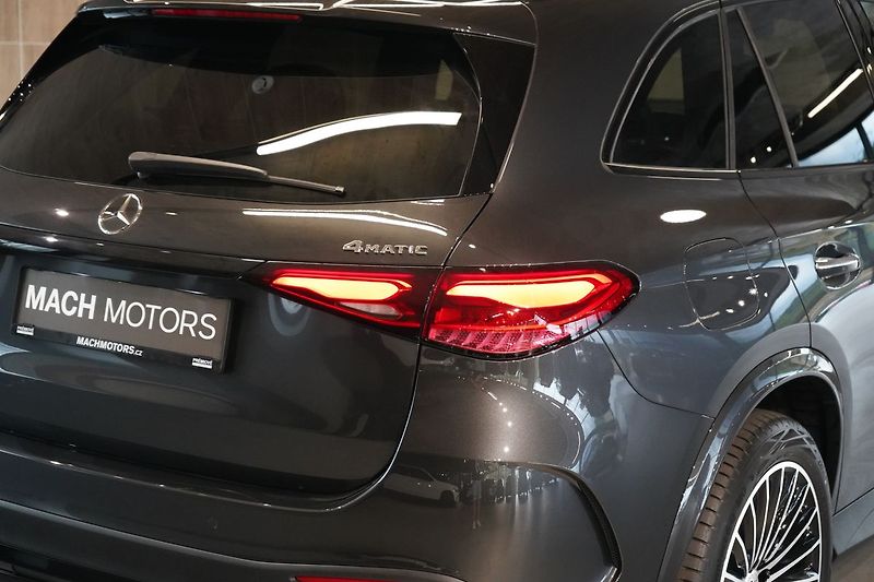 Mercedes-Benz GLC 220d 4M AMG, Ventilace, Tažné - fotka 9 z 50