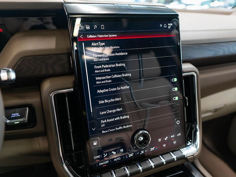 GMC Yukon (2025) 6.2 V8 Denali Reserve Package - fotka 33 z 45