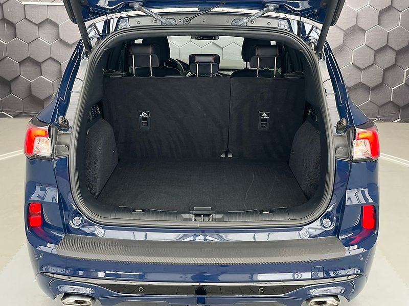 Ford Kuga 2,0 EB ST-Line 140kW AWD - fotka 37 z 55