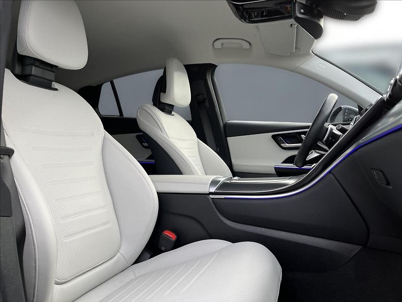 Mercedes-Benz GLC 220 d 4MATIC kupé AMG Line Nig - fotka 15 z 22