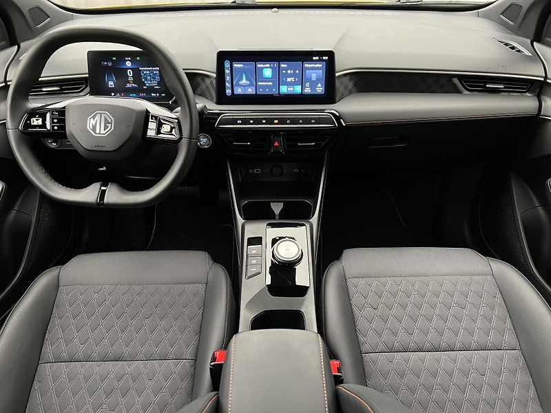 MG MG3 EXCLUSIVE HYBRID+ AUT CZ 1.maj - fotka 2 z 33