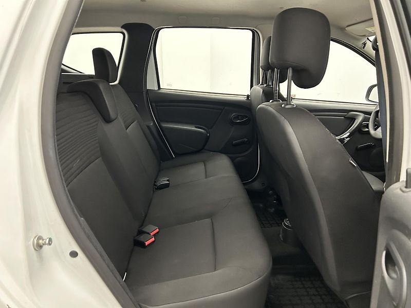 Dacia Duster 1.6   Access - fotka 14 z 21