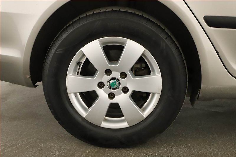 Škoda Octavia (2012) 2.0 TDI, po STK, CZ doklady - fotka 11 z 12