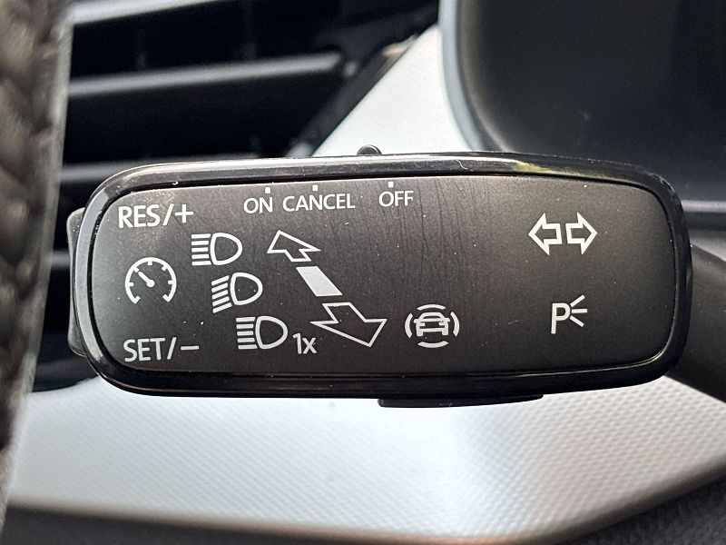 Škoda Kamiq (2021) 1.0 TSI DSG Style - fotka 17 z 31