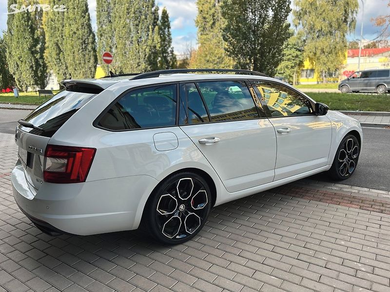 Škoda Octavia 2.0TSi RS ČR - fotka 8 z 24