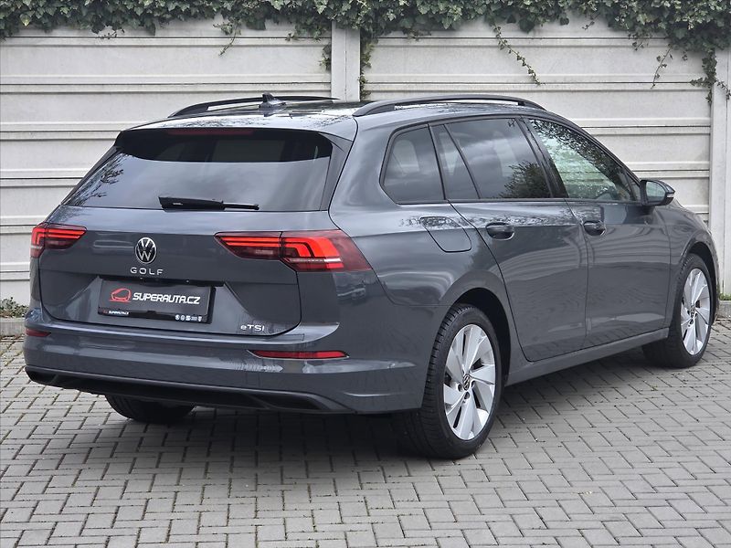 Volkswagen Golf 1,5 eTSi 110kW DSG Tov.záruka - fotka 6 z 24