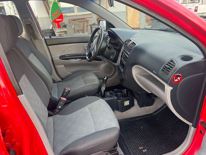 Kia Picanto 1,1 - fotka 11 z 14