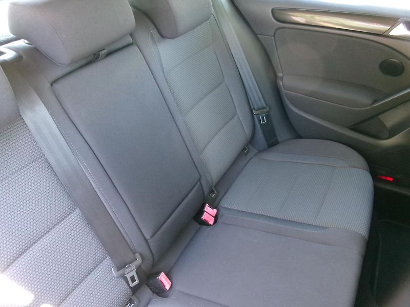 Volkswagen Golf (2010) 1,2TSI AUTOKLIMA - fotka 15 z 23