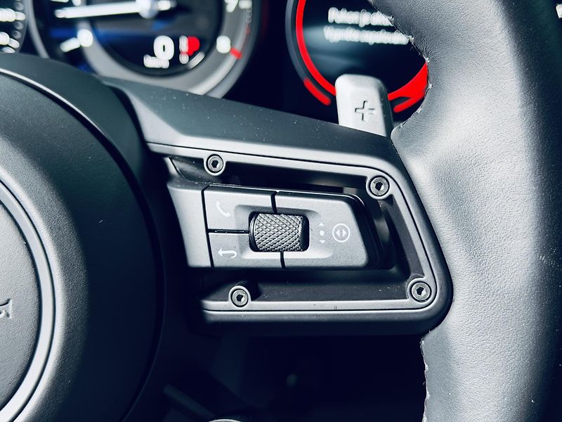 Porsche 911 (2020) CARRERA*4S*CZ*REZERVACE* - fotka 24 z 42