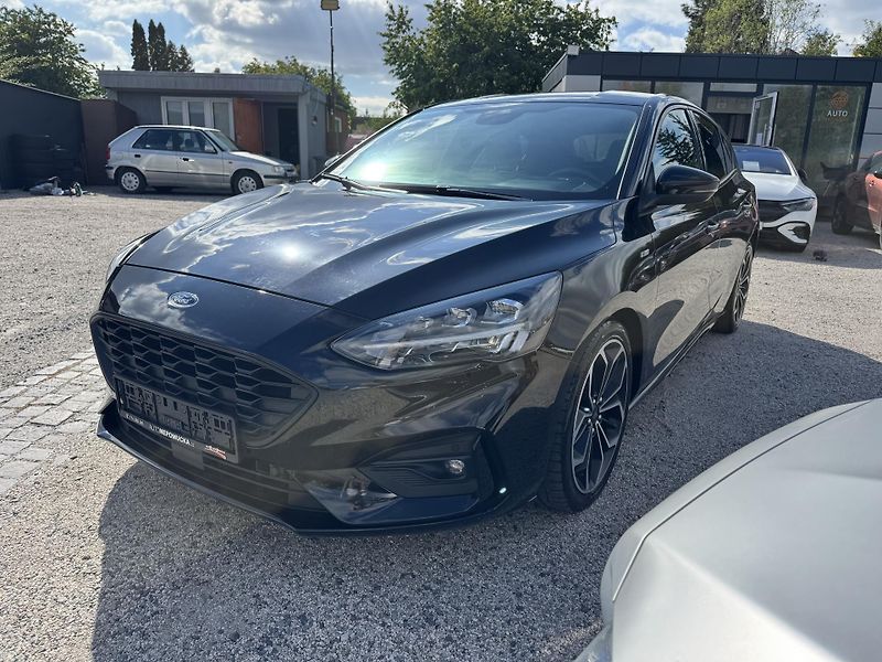 Ford Focus (2018) 2.0TDCi 110KW 1.Majitel ST  - fotka 3 z 27