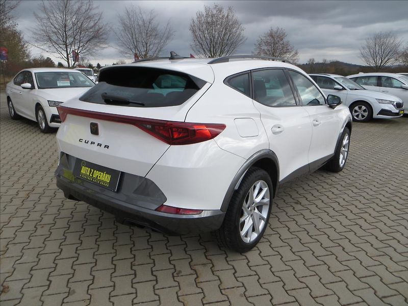 Cupra Formentor 1,5 TSI 110Kw DSG ACC LED ČR - fotka 8 z 22