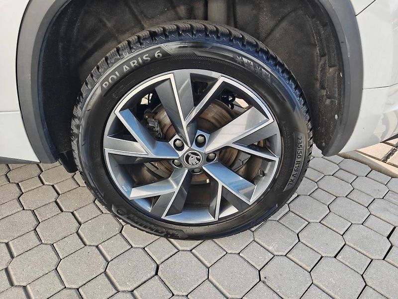 Škoda Kodiaq Sportline DSG 4x4 2,0TDI - fotka 26 z 28