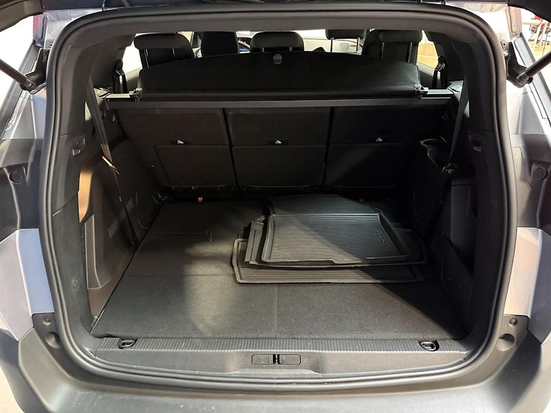 Peugeot 5008 ACTIVE PACK 1.2 PureTech 130 S - fotka 12 z 13