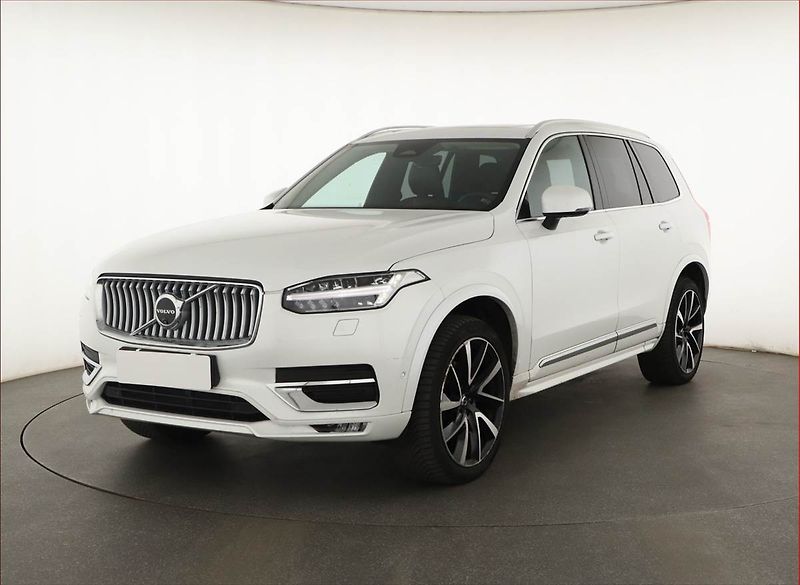 Volvo XC90 (2024) B5 AWD - fotka 2 z 20